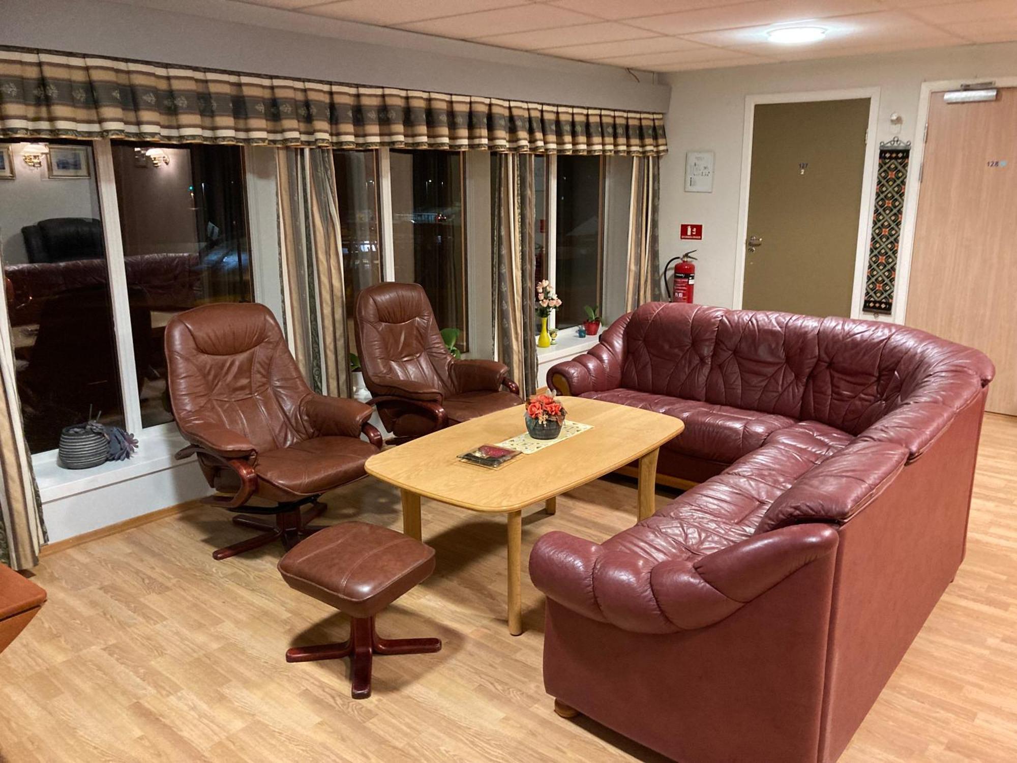 Hotel Fiskarheimen Havly, Røst Esterno foto