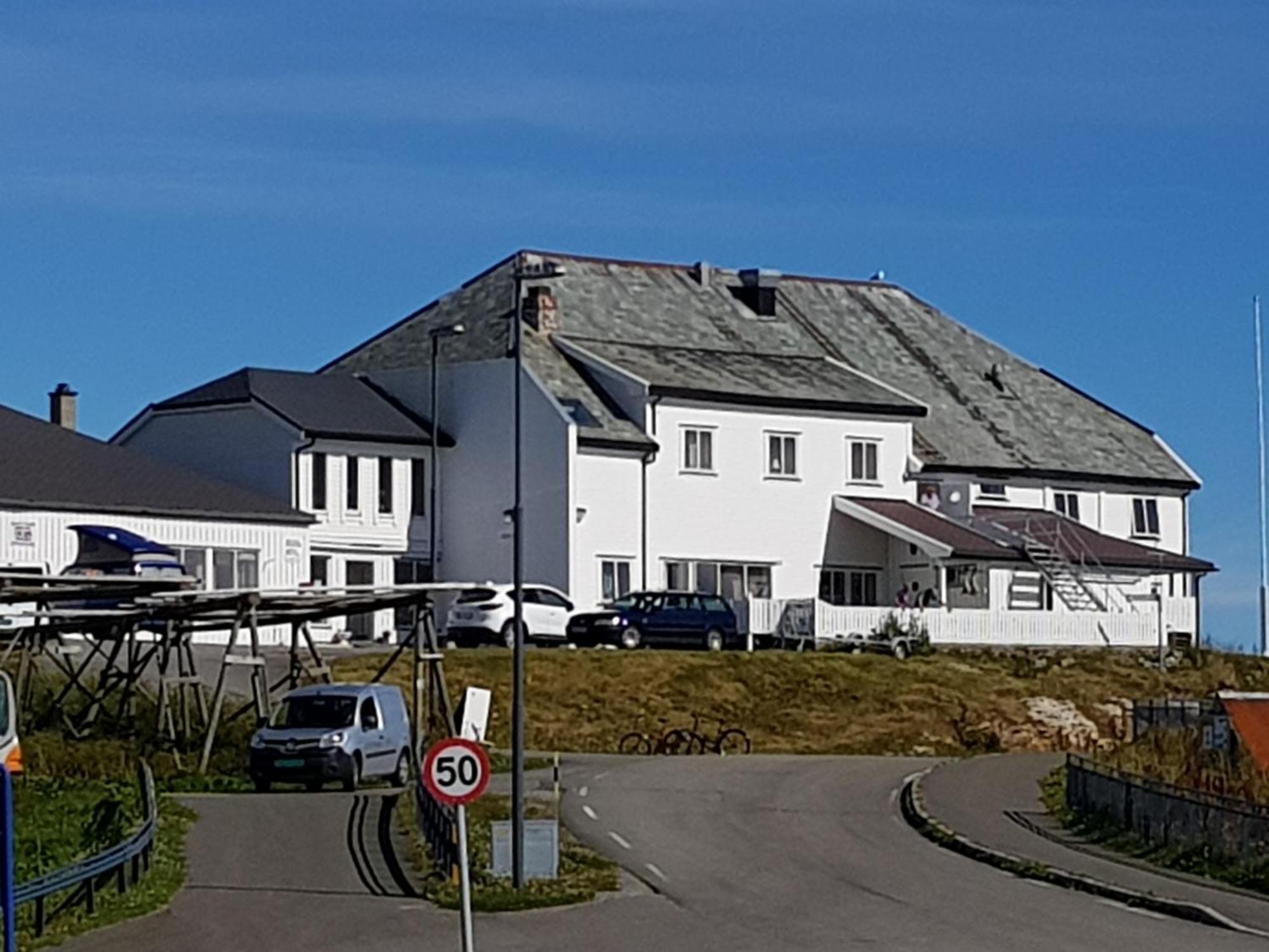 Hotel Fiskarheimen Havly, Røst Esterno foto