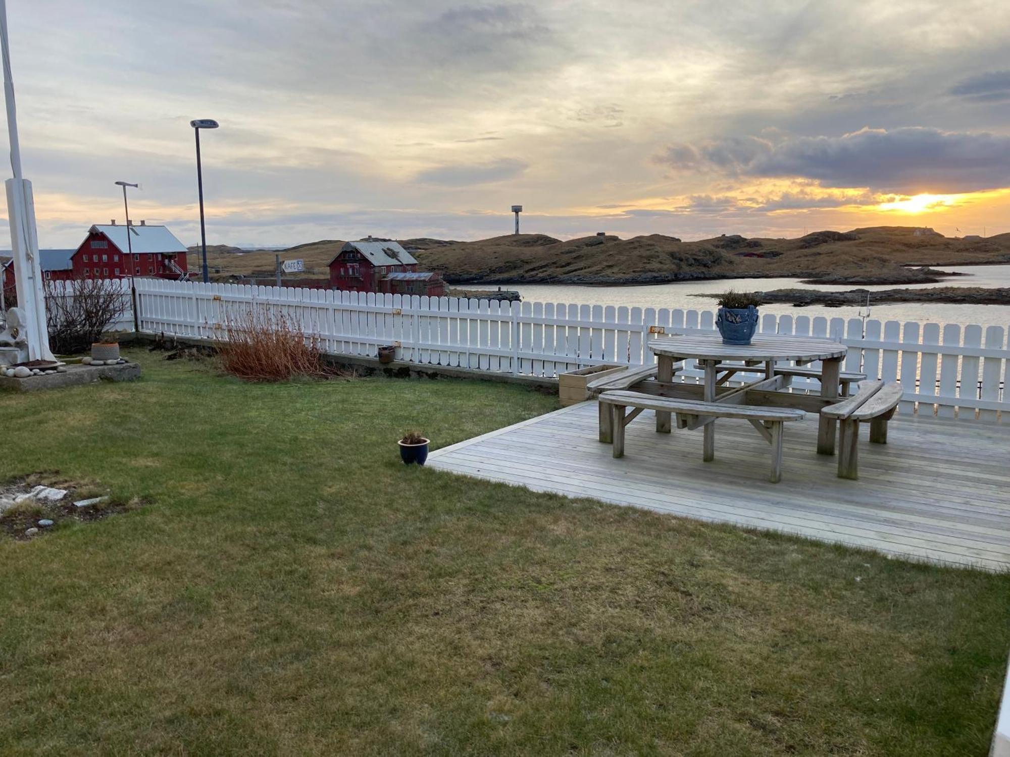 Hotel Fiskarheimen Havly, Røst Esterno foto