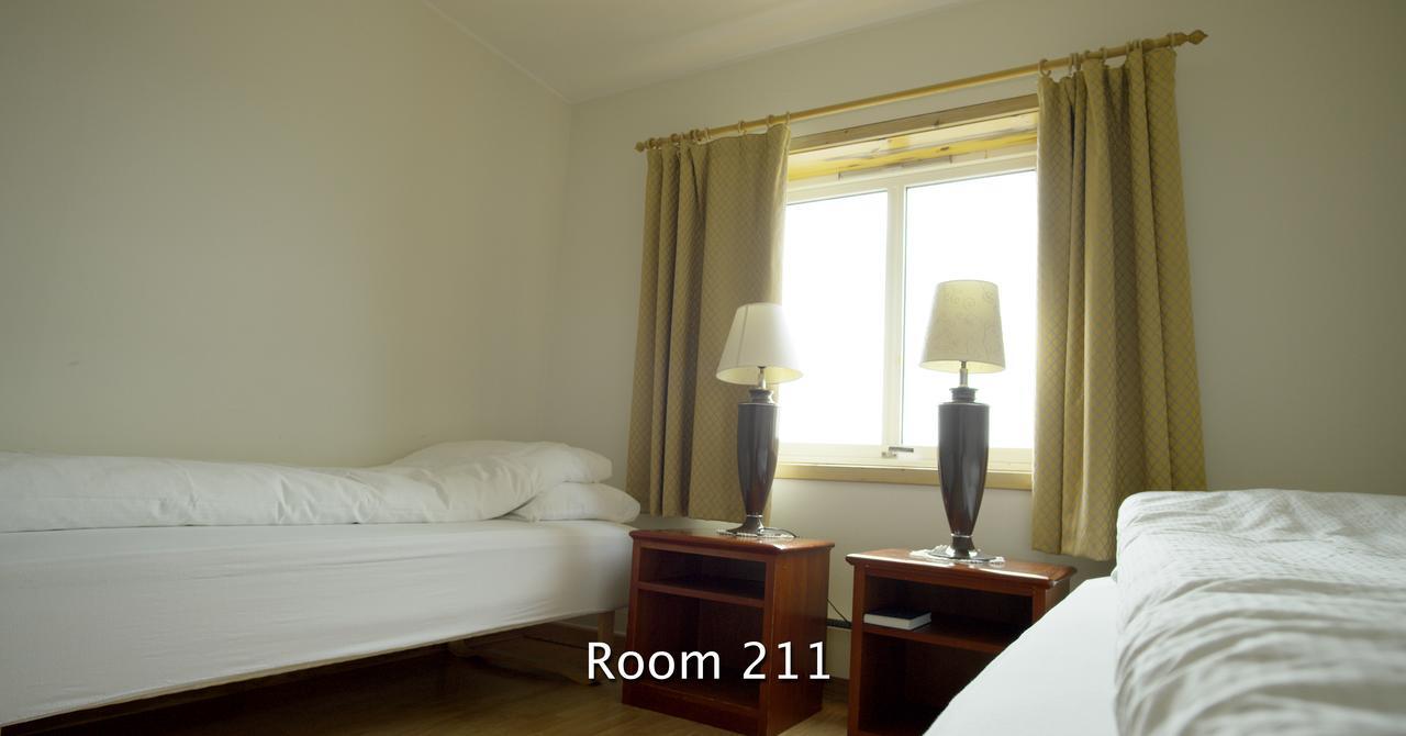 Hotel Fiskarheimen Havly, Røst Esterno foto
